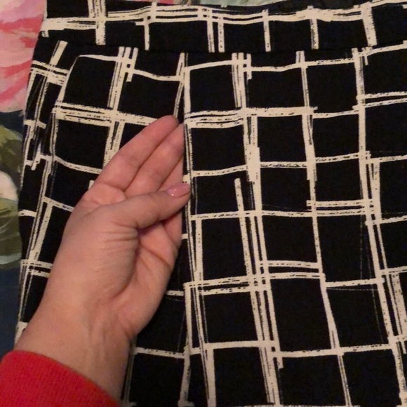 GAP Skirt - Picture 3 of 7